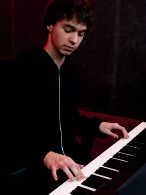 in-the-recording-room-dark-studio-sound-engineer-w-2024-12-04-13-45-33-utc